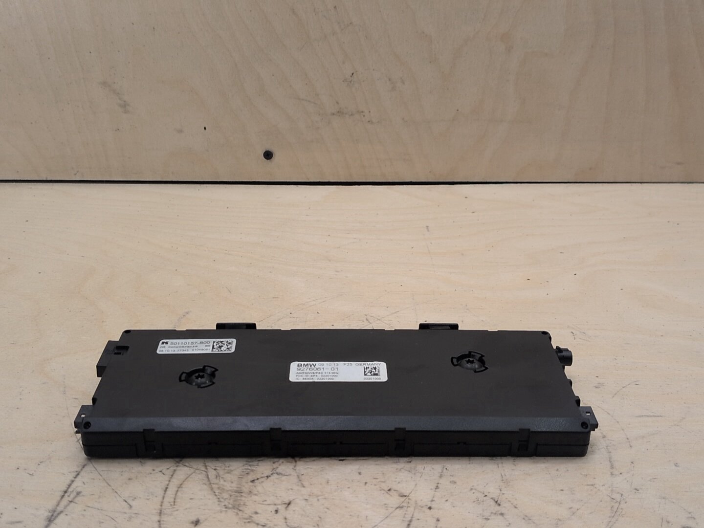 11-17 OEM BMW X3 F25 Antenna Amplifier Booster Control Module 9276061