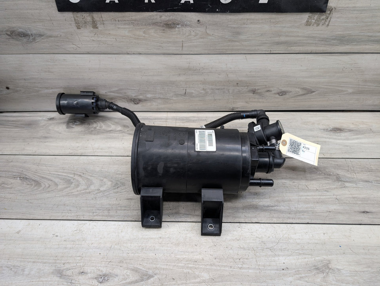 OEM BMW G20 G22 G26 G42 G80 Charcoal Filter Fuel Tank Vapor Evaporator Canister