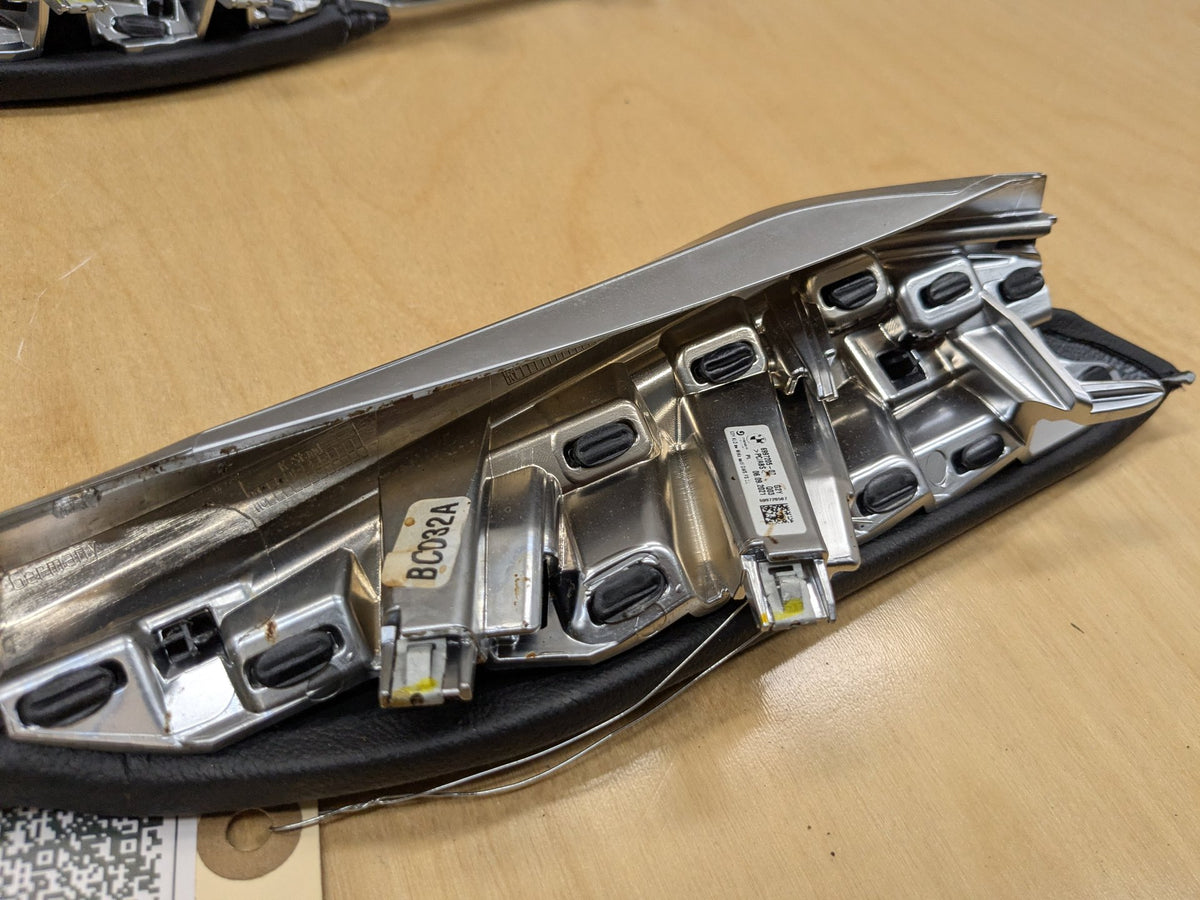 21-25 OEM BMW G22 G23 G26 430 M440 Left Right Side Center Console Black PAIR
