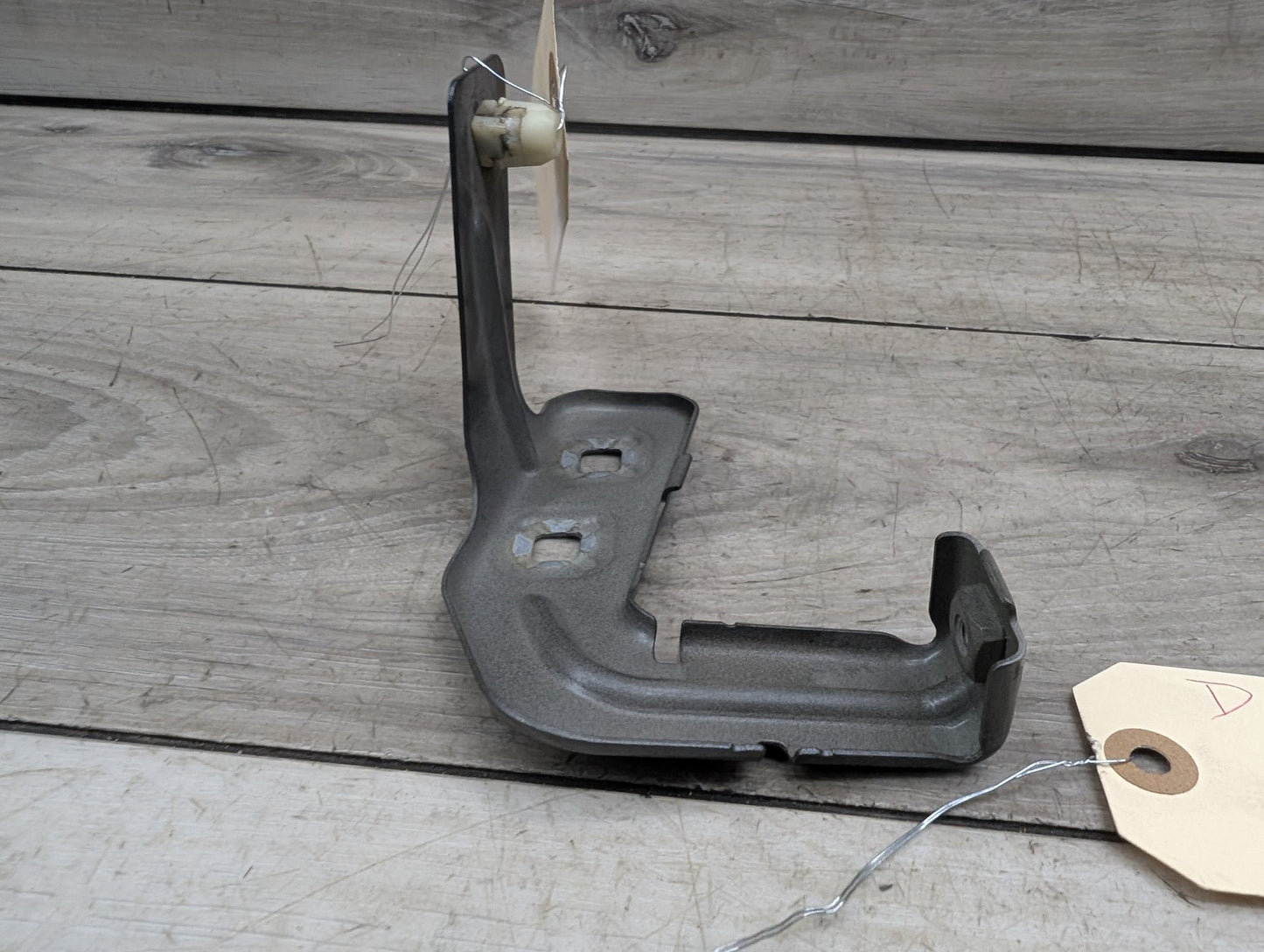 2014 - 2019 BMW 340 F34 Front Left Driver Fender Brackets SET 7293727 B58B30M0