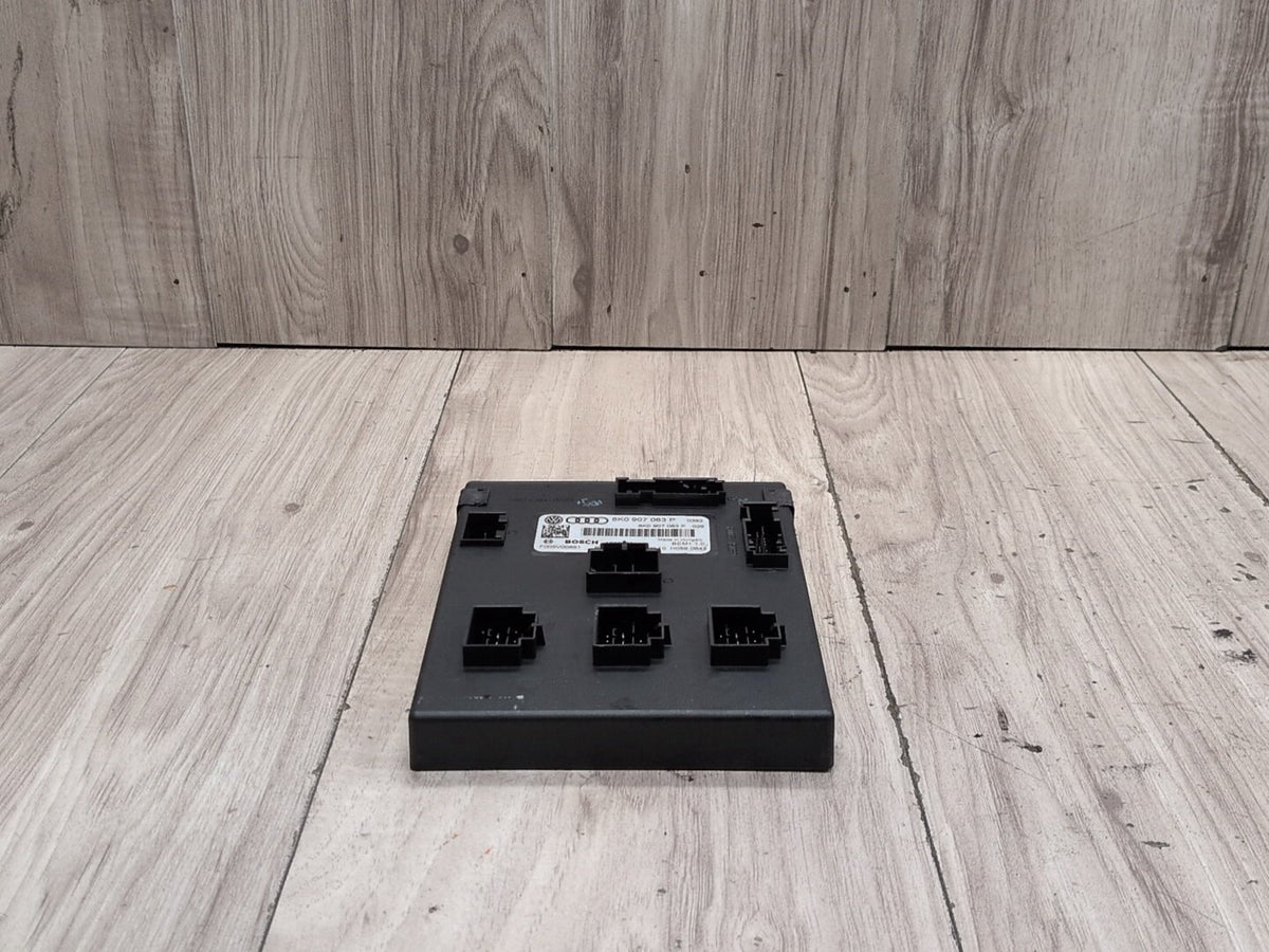 2010-2016 Audi S4 B8 BCM Body Control Module 8K0907063P OEM