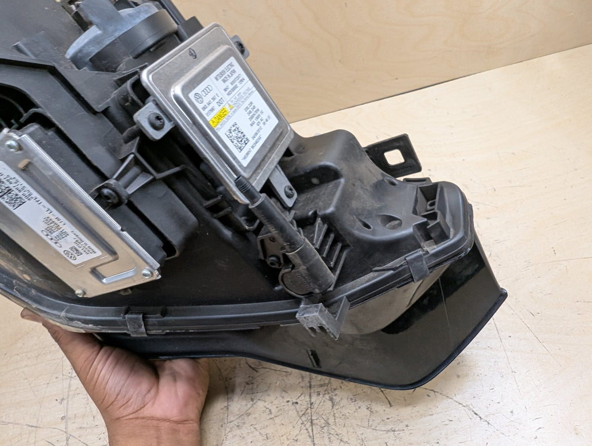 2013-2017 OEM Audi A5 S5 RS5 OEM Left Headlight Xenon HID Adaptive 8T0941031E