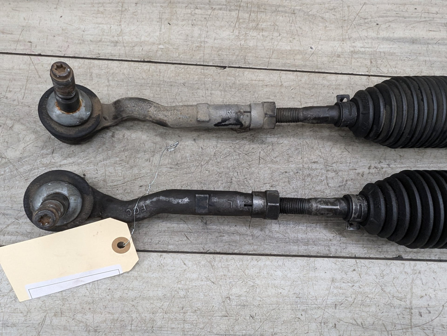 2011-2016 BMW 535i F10 Left Right Tie Rod W/ Boot SET 6784716