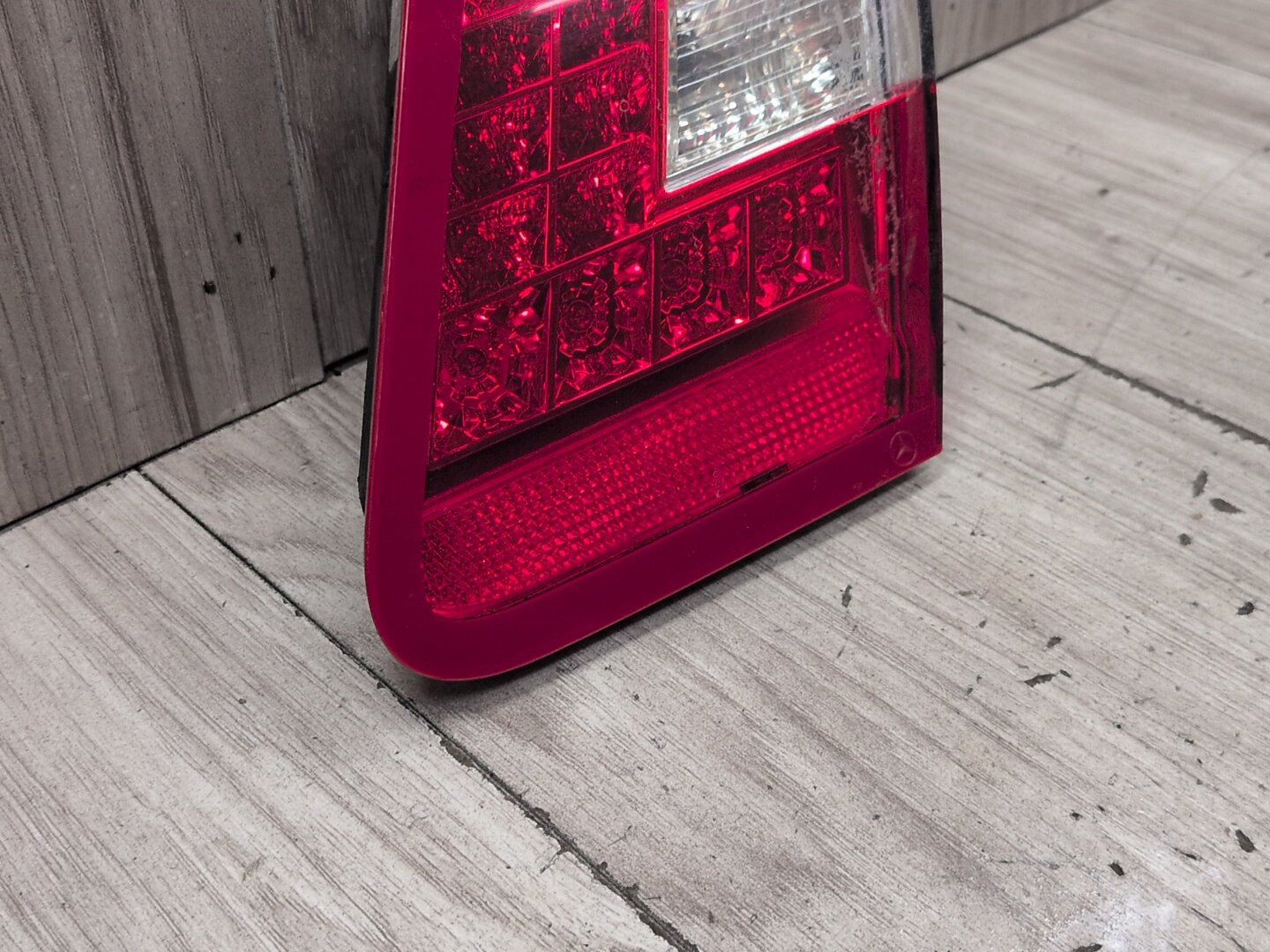 2009-2012 Mercedes-Benz E550 W212 Rear Right Passenger Inner Tail Light A2128200864 OEM