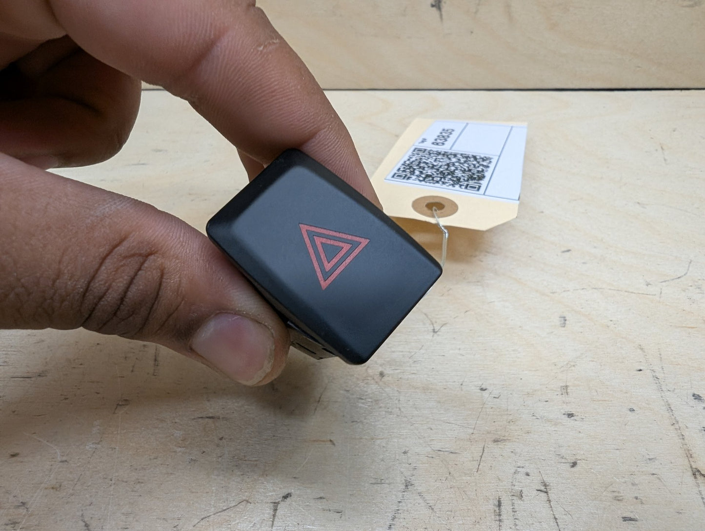 2018-2024 BMW X3 G01 Hazard Warning Switch 6993054