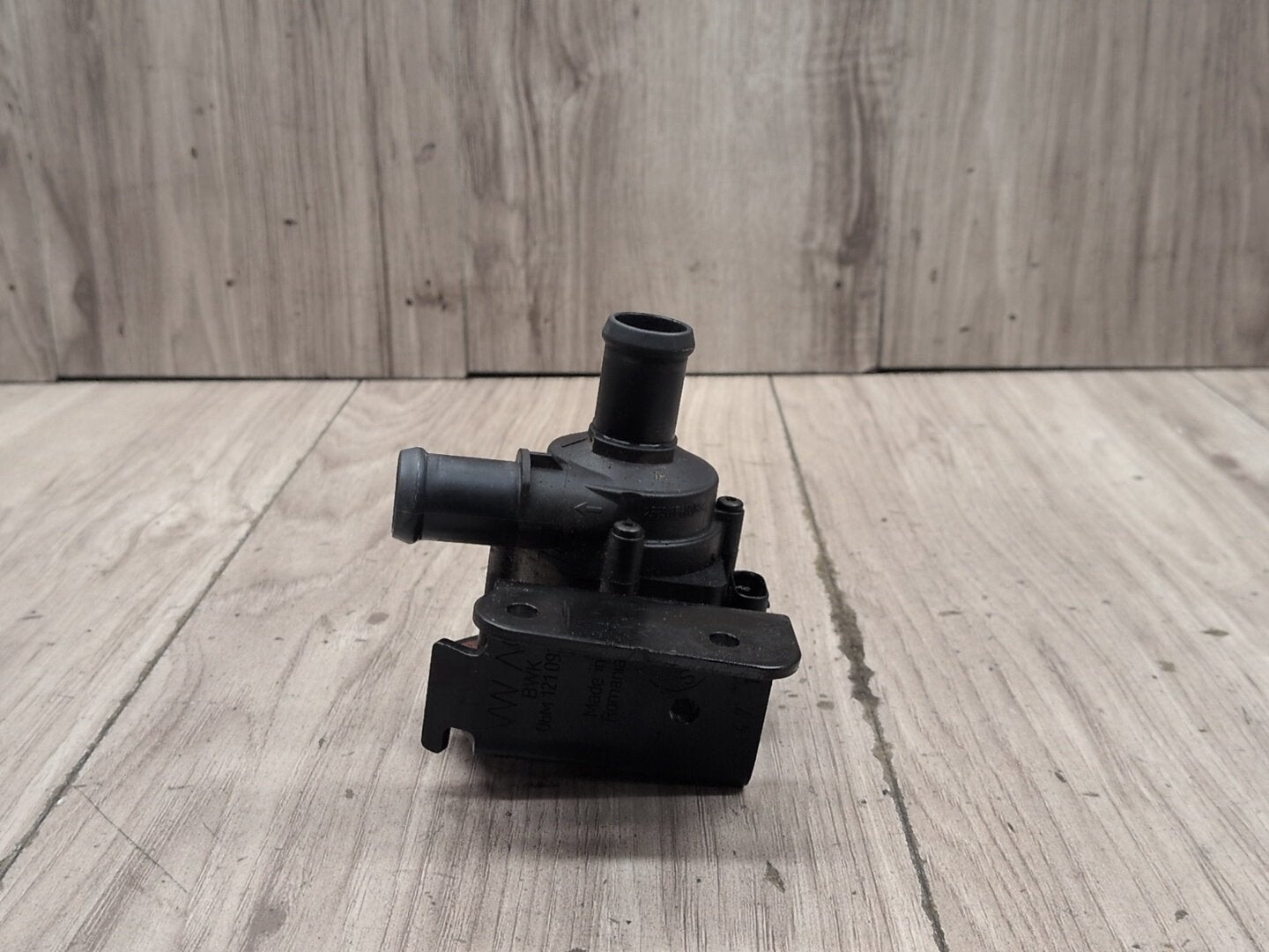 2018-2023 Audi B9 S4 CWG Engine Motor Cooling Auxiliary Water Pump 06H121601M