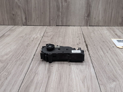 2009-2012 Mercedes-Benz E550 W212 Liftgate Trunk Lid Liftgate Lock Latch Actuator A2047500060 OEM