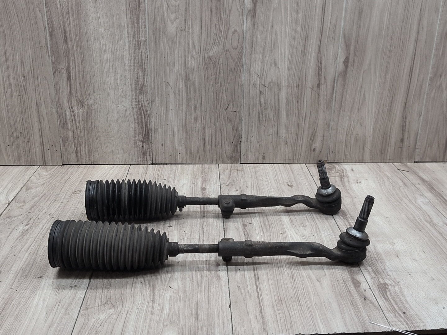 2016-2022 BMW 750i G12 Left Right Tie Rod W/ Boot SET 6868689