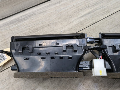 OEM BMW F90 G30 G31 G32 530 540 M550 M5 Center Dashboard AC Heat Fresh Air Vents