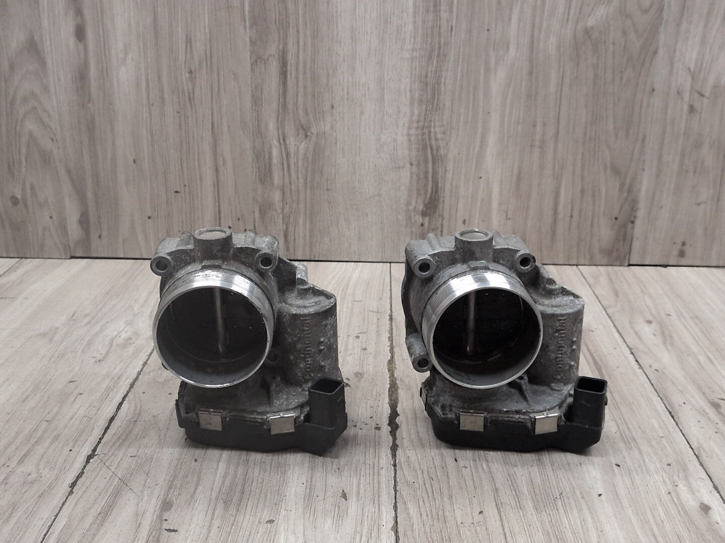 10-19 BMW F10 F12 F13 F01 F02 F15 S63 Intake Manifold Throttle Housing Assembly