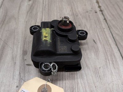 2023-2026 BMW M2 G87 Muffler Exhaust Flap Actuator 8746829 OEM