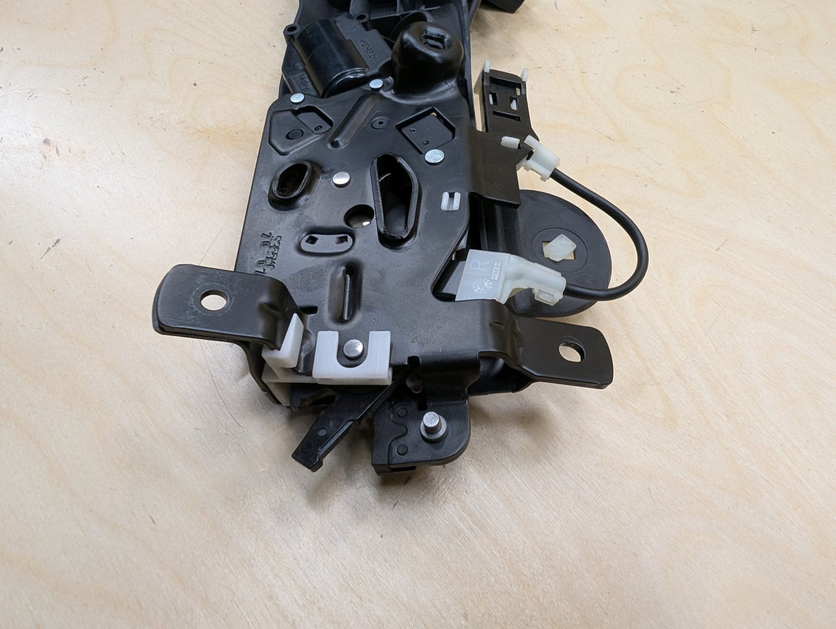 2007-2013 BMW 335i E93 Liftgate Trunk Lid Liftgate Lock Latch Actuators W/ Soft Close SET 7129214
