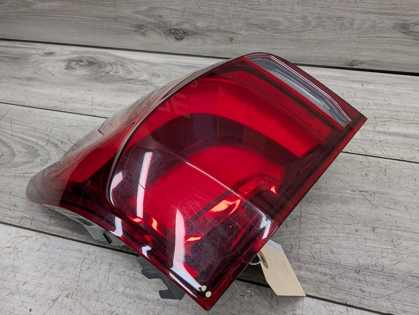 14-18 BMW OEM F15 F85 X5 X5M Rear Right Passenger Side Outer Stop Tail Light