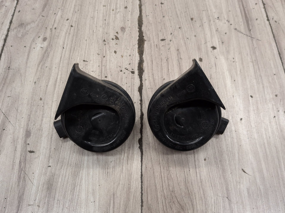 2011-2016 BMW M5 F10 Alarm Horns SET 7279781 OEM