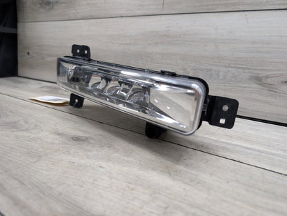 2017-2023 BMW 530i G30 Front Right Passenger Bumper Fog Lamp Light 7349132