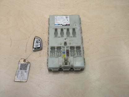 2018-2024 BMW X3 G01 Bdc Body Domain Fem Control Module w/ Key 8779032 OEM