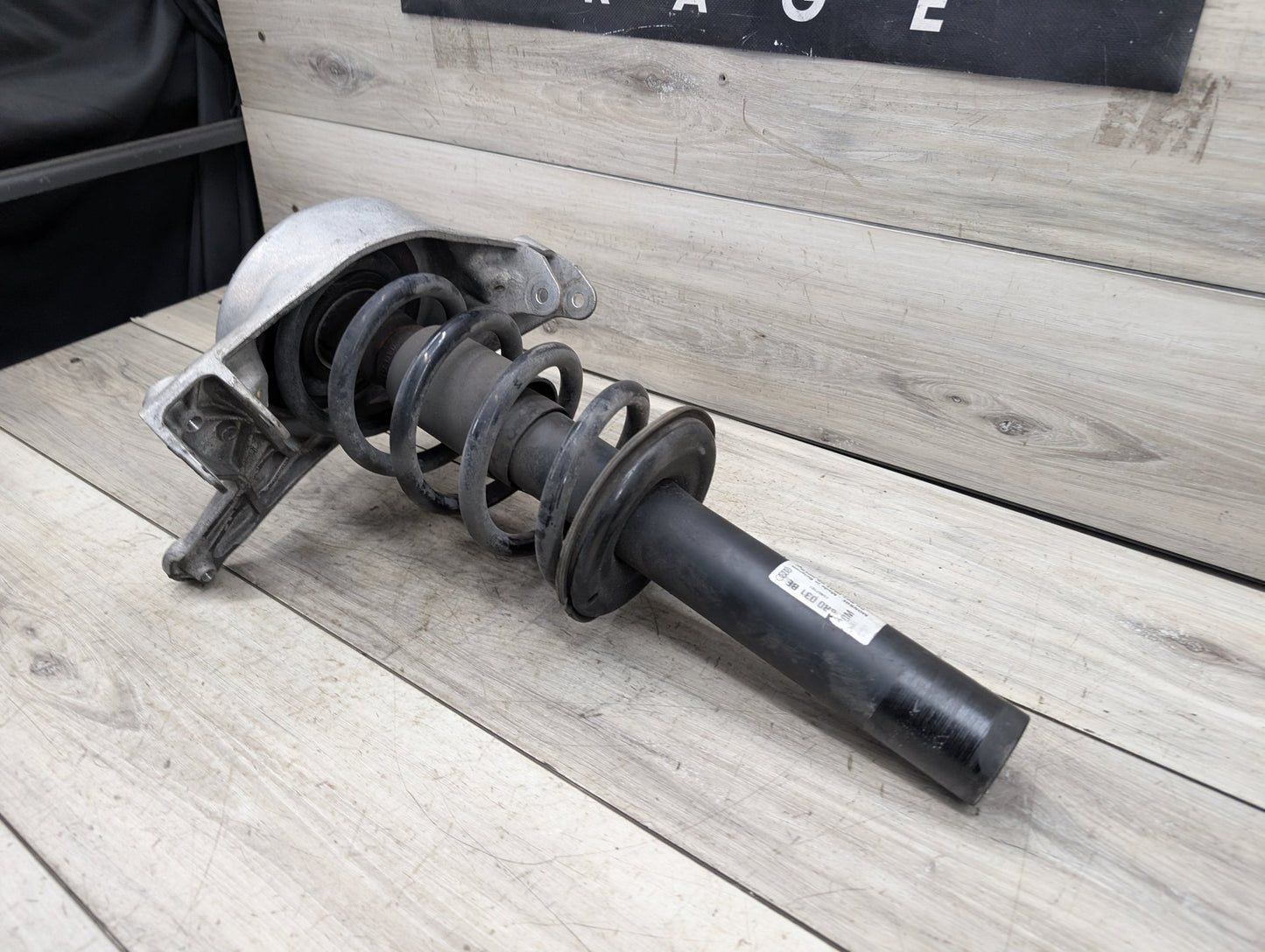 2009 - 2017 Audi Q5 8R Front Right Passenger Spring Strut Shock Absorber 8K0412384F EA888