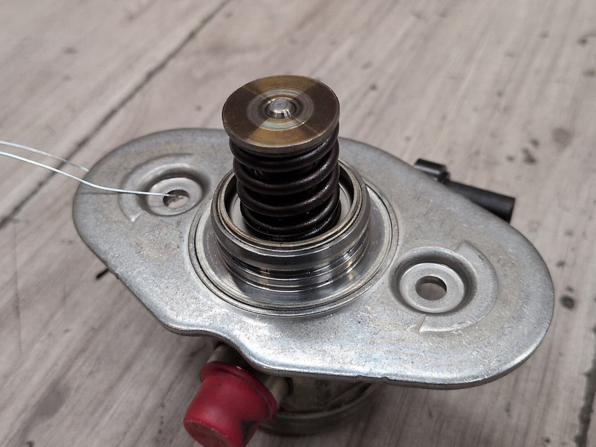 16-20 OEM BMW G11 G12 750 G30 M550 Engine N63R HPFP High Pressure Fuel Pump 1-4