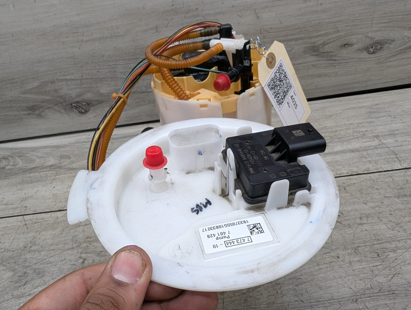 OEM BMW G20 G22 G23 G26 G42 330 M340 430 M440 Gas Tank Mounted Sending Fuel Pump