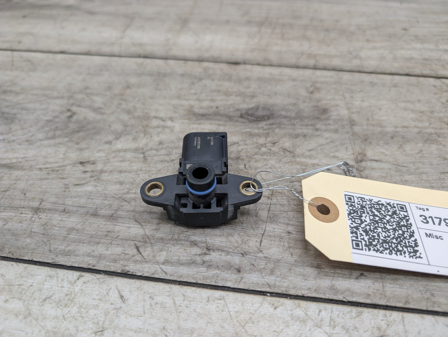 2018 - 2024 BMW X3 G01 Manifold Absolute Pressure (MAP) Sensor 8657300 B58B30O1