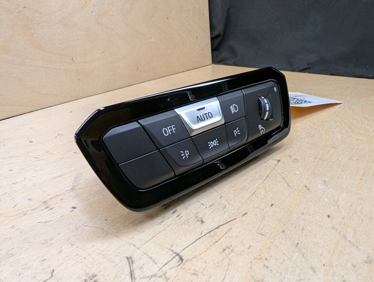 OEM BMW G20 G22 G23 G26 G42 G80 G82 M3 M4 Headlight Control Switch Light Module
