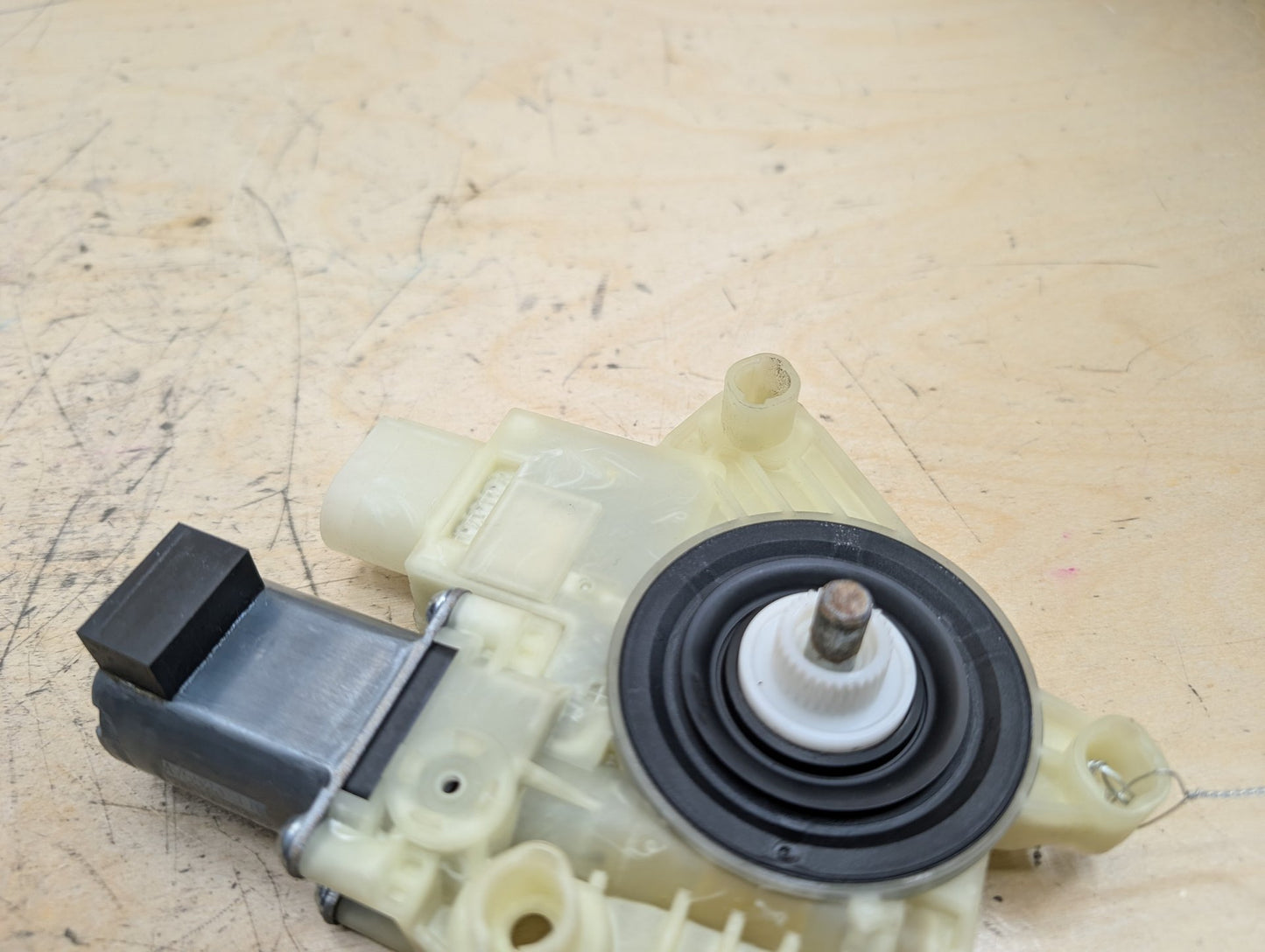 OEM BMW G01 G12 740 750 M760 FRONT RIGHT PASSENGER Door Window Regulator Motor