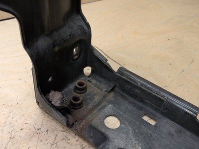 OEM BMW F95 G05 G06 G07 X5 Front Right Passenger Reinforcement Radiator Bracket