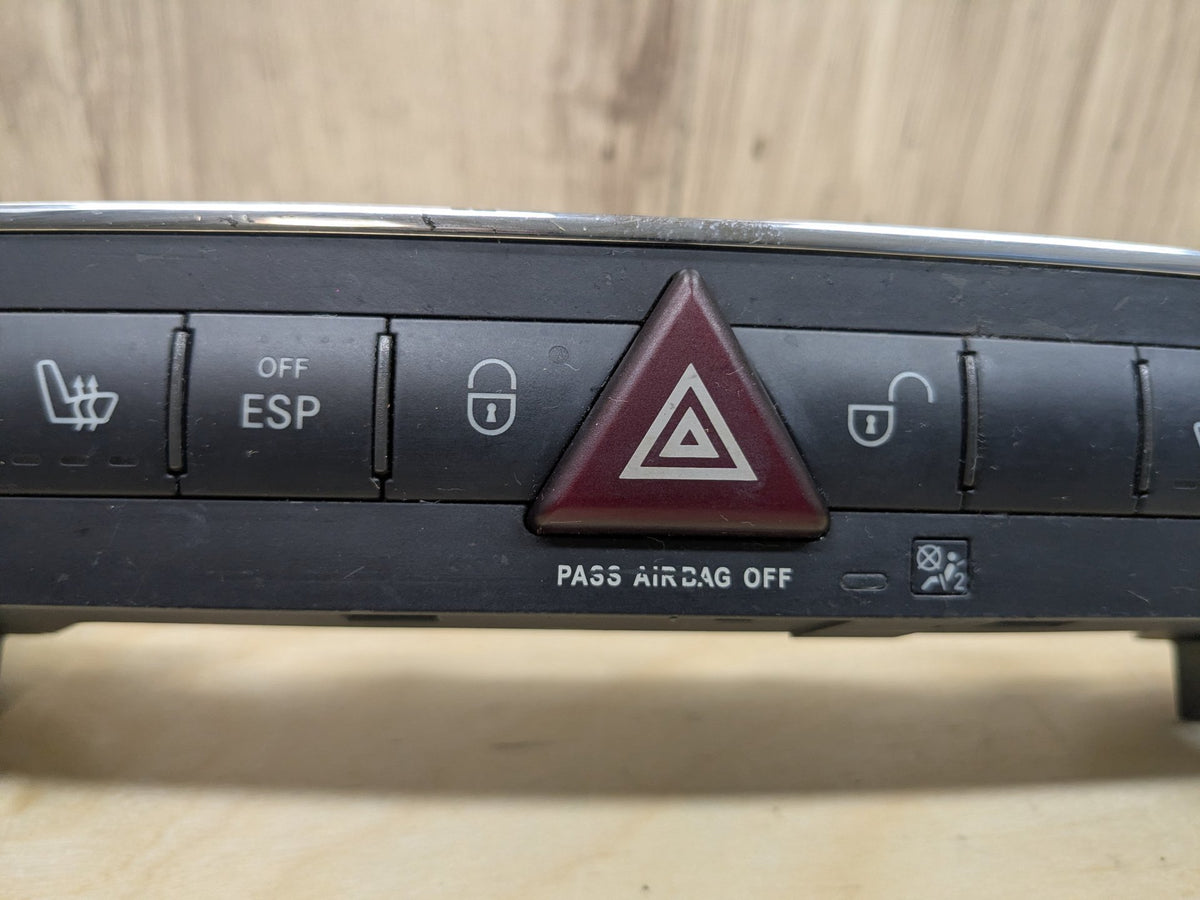 2009-2011 Mercedes-Benz SLK-Class R171 Hazard Warning Switch A1718209310 OEM
