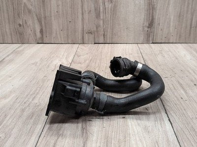 18-23 Audi S4 Engine Motor Cooling Auxiliary Water Pump Hose Line 8K0819147A