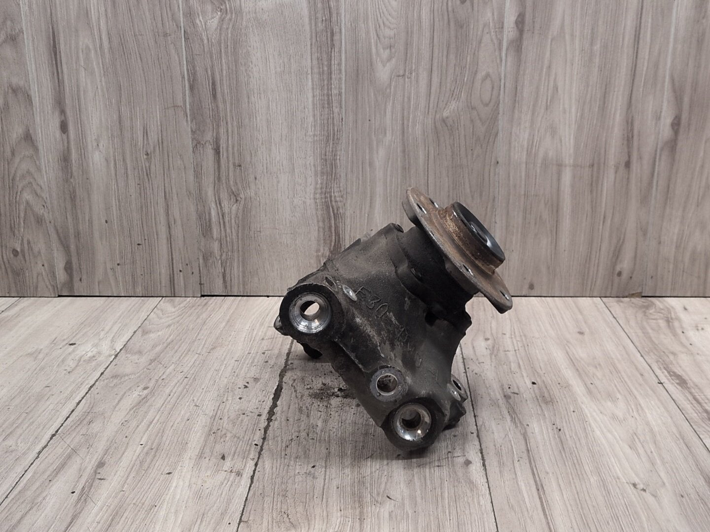 2012-2018 BMW 335i F30 Front Left Driver Spindle Knuckle w/ Bearing 6792287