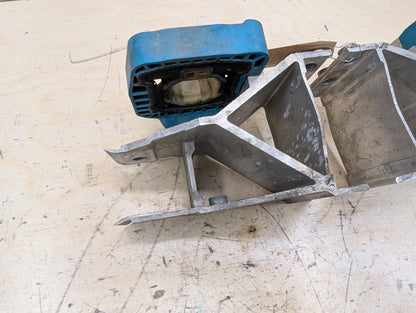 OEM BMW F90 F93 G11 G12 G16 G30 M5 Radiator Mount Support Bracket Left Right SET