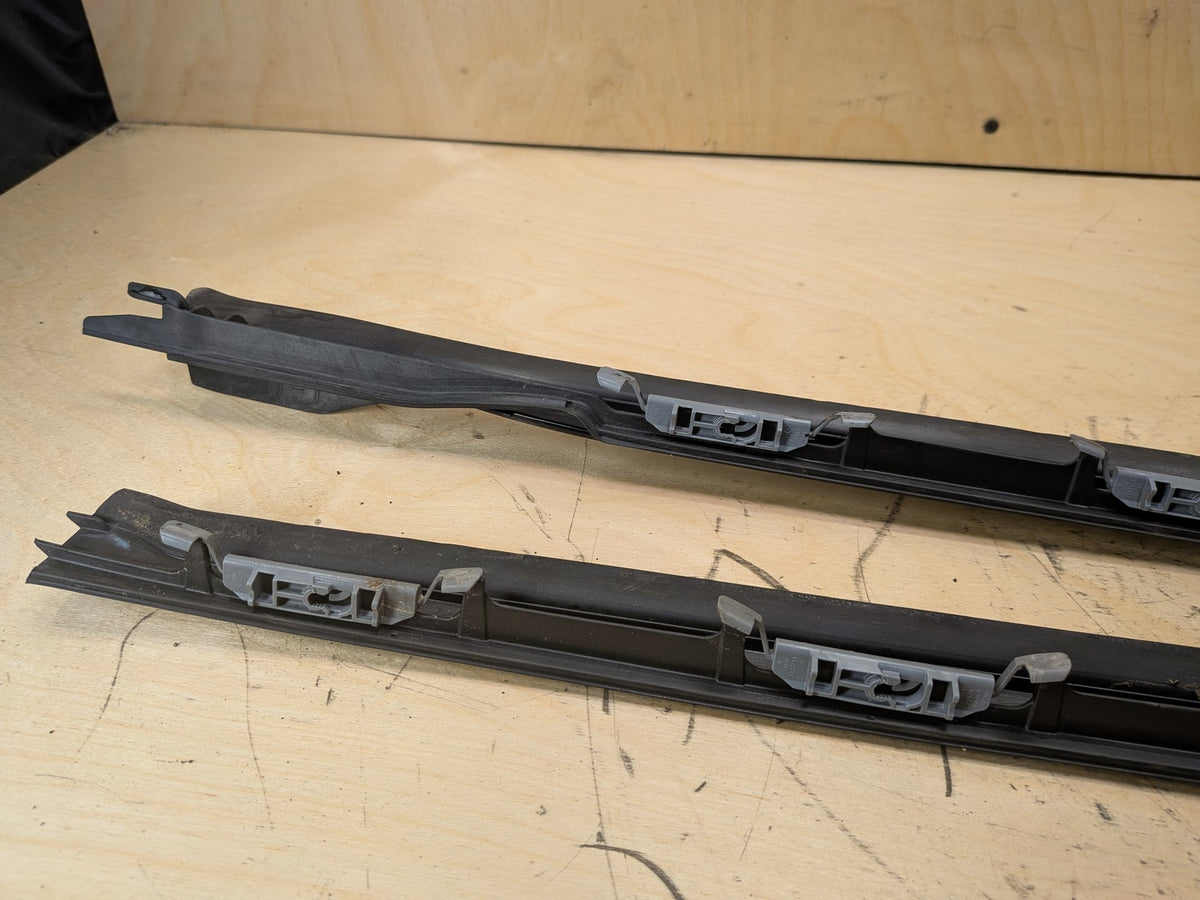 2019-2026 BMW X5 G05 Front Left Right Side Windshield Drip Trim Molding SET 7463527 OEM