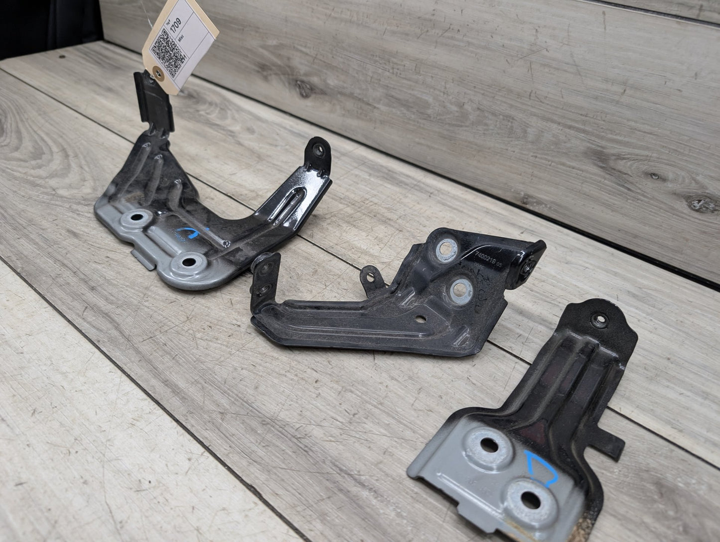 2018 - 2023 BMW X3 G01 Front Left Driver Fender Brackets SET 7397515 B58B30M0