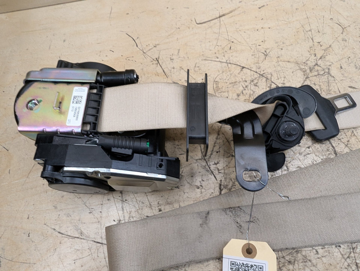 2019-2026 BMW 330i G20 Front Right Passenger Seatbelt Seat Belt Retractor 7496306 OEM