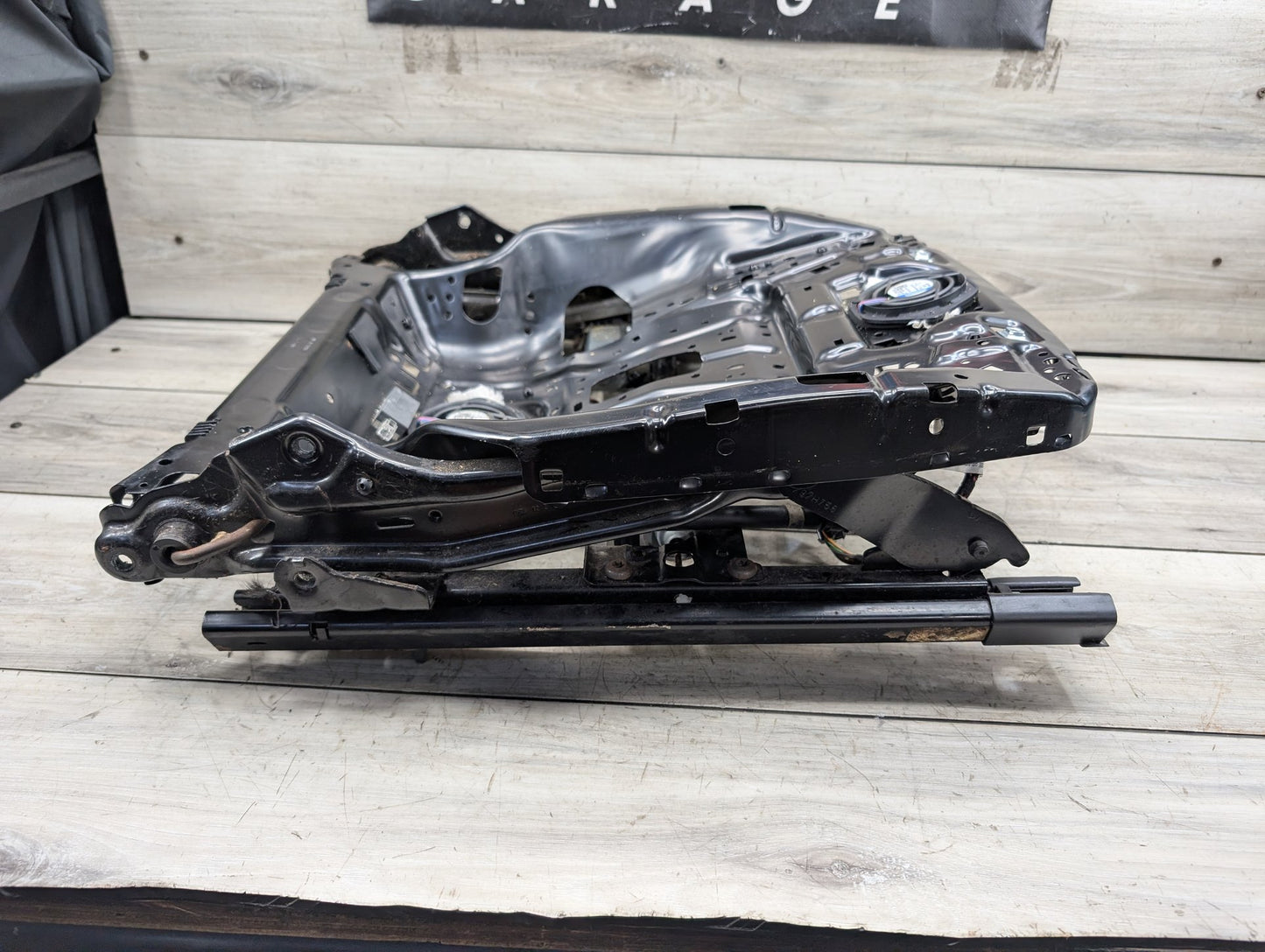 2008 - 2017 Audi S5 8T Front Left Driver Seat Lower Track Frame Assembly 8T0881105