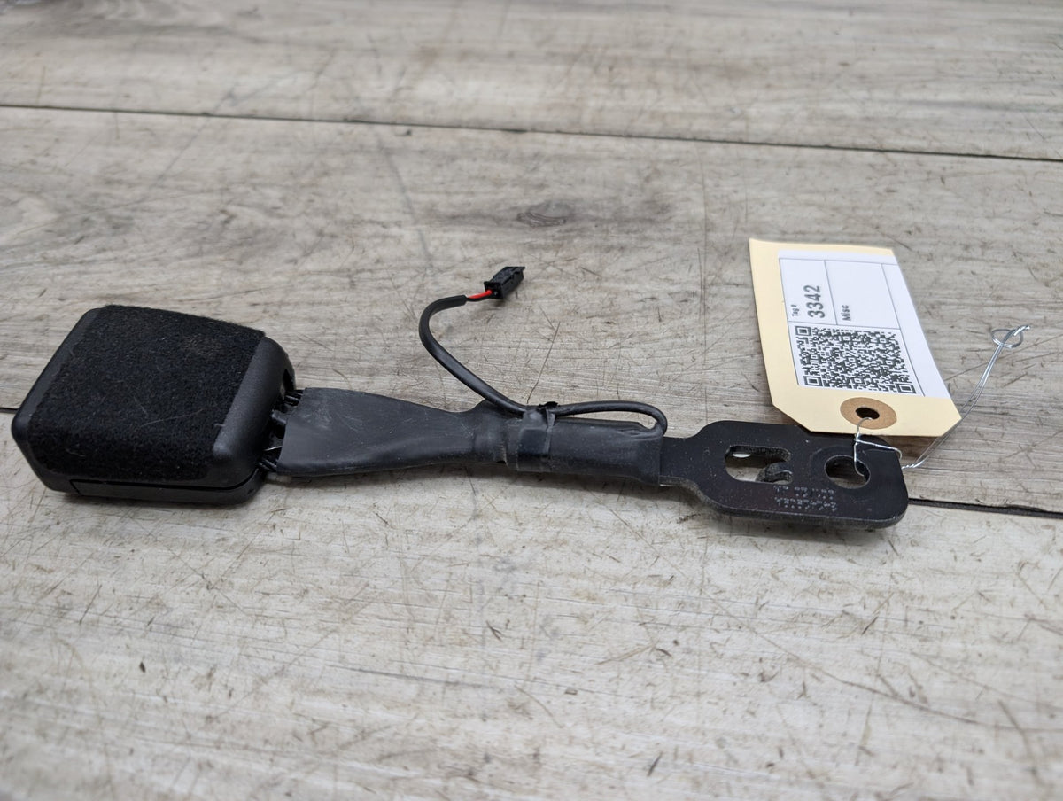 OEM BMW F95 F96 G05 G06 G07 G09 X5 X6 X7 Front Left Right Seatbelt Buckle Black