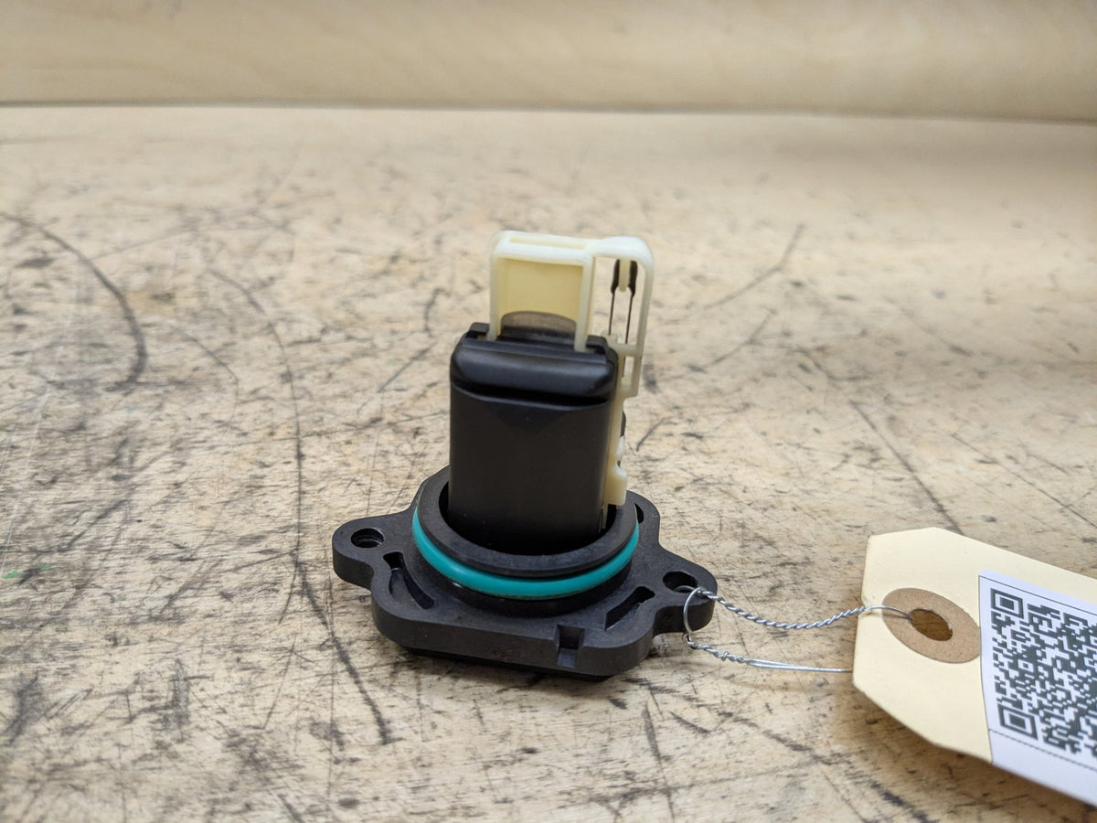 OEM BMW E82 E88 E90 E92 E93 328 Engine N51 N52 Air Flow Mass MAF Sensor Meter