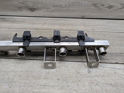 2007-2013 BMW E93 328i N52B30M1 Engine Motor Fuel Injector Rail Line 7551498