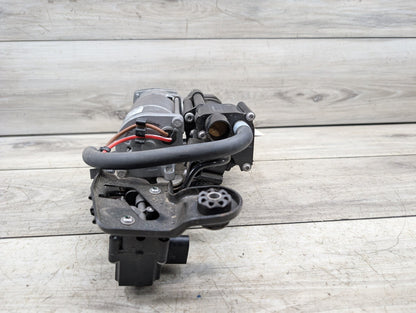2014 - 2018 BMW X5 F15 Air Suspension Compressor Pump 6875177 N63B44O1