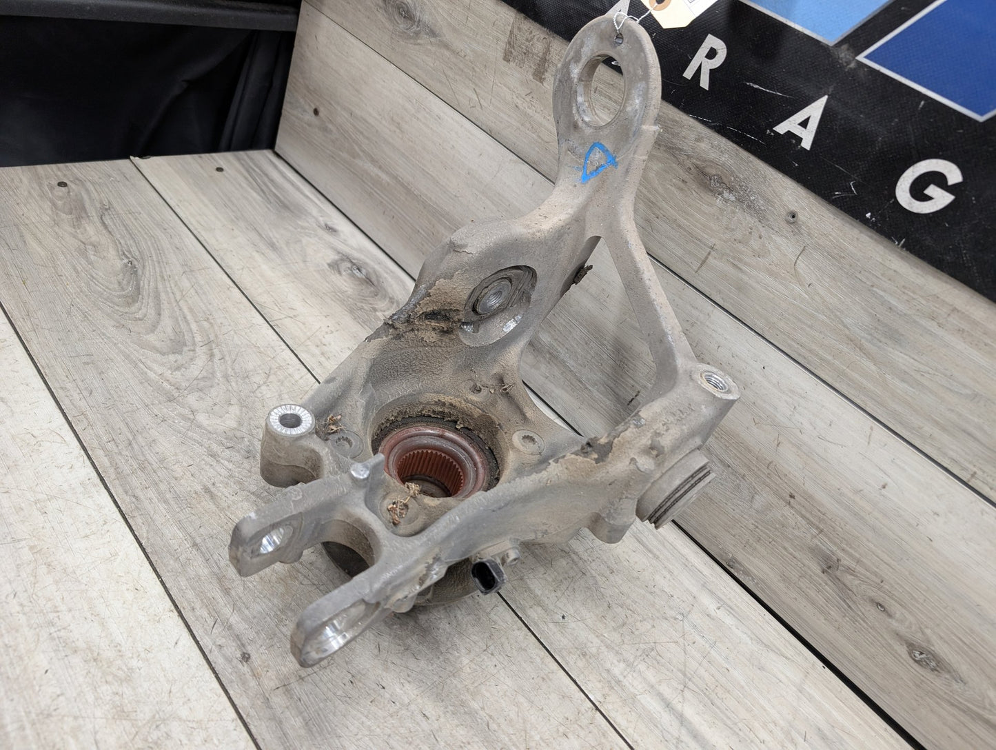 2008 - 2017 Audi S5 8T Rear Left Driver Spindle Knuckle w/ Bearing 8K0505435A