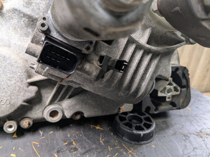 2007 - 2013 BMW X5 E70 Transmission Transfer Case 7599886 N62B48B