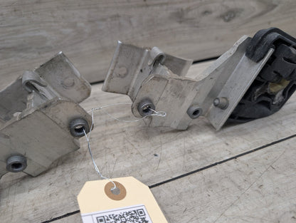 2014 - 2019 BMW 340 F34 Radiator Lower Mounting Brackets SET 8620733 B58B30M0