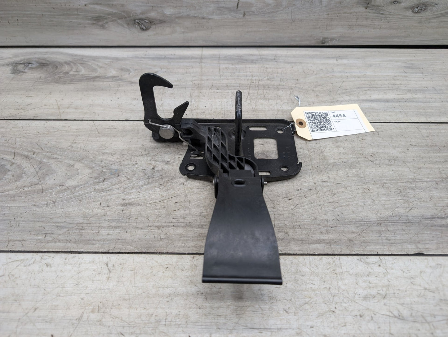 2008 - 2017 Audi S5 8T Hood Bonnet Safety Lock Latches SET 8T0823480