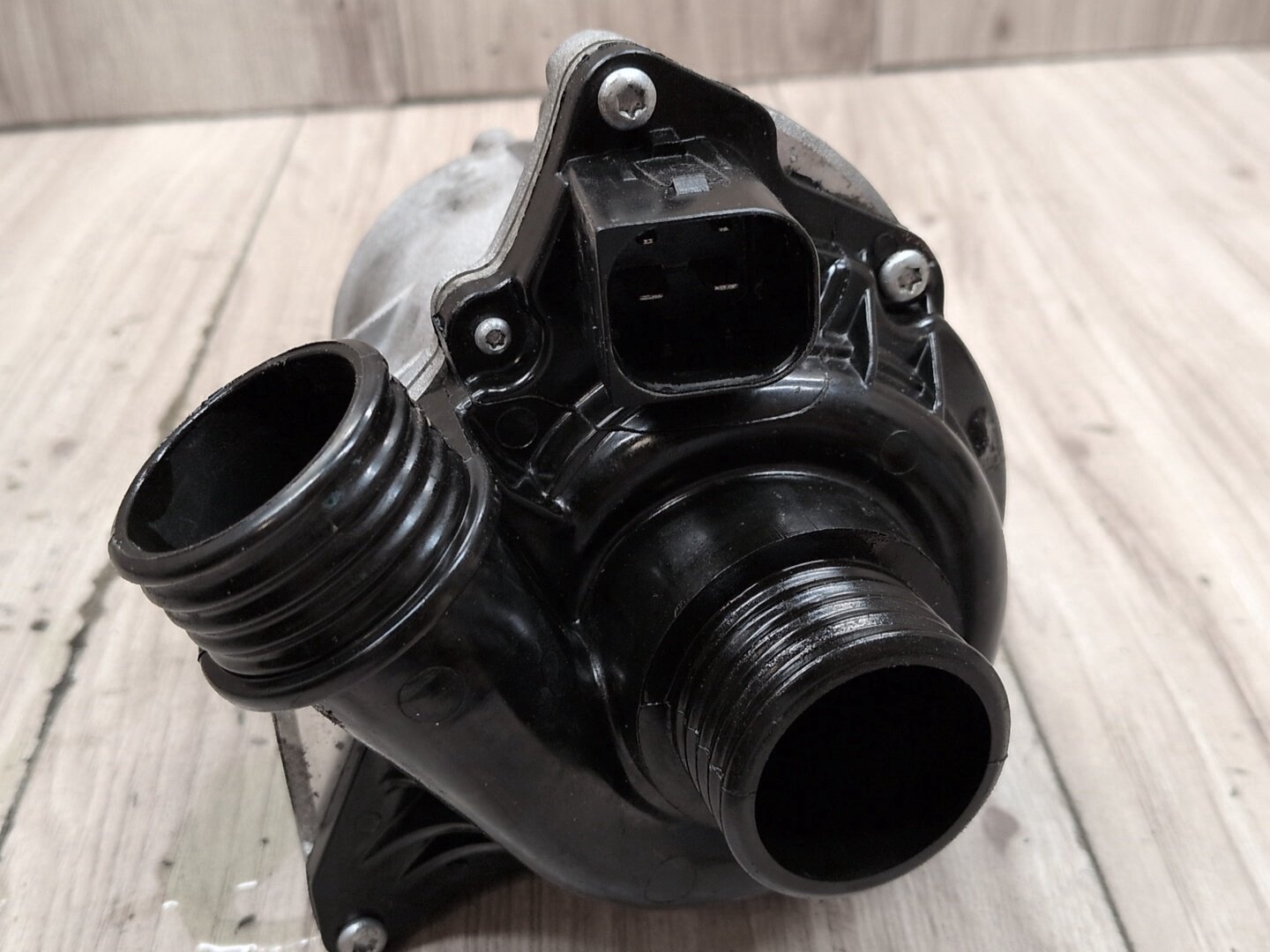 AFTERMARKET BMW F10 535i N55B30A Engine Motor Cooling Auxiliary Water Pump