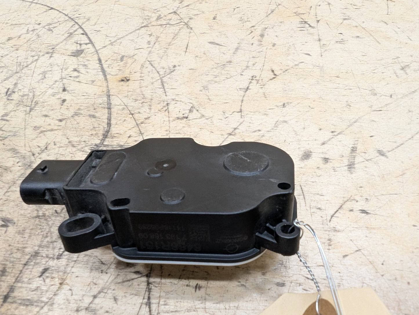 2010-2017 BMW 535i GT xDrive F07 Front Bumper Radiator Air Flap Shutter Motor Actuator 7193168 OEM