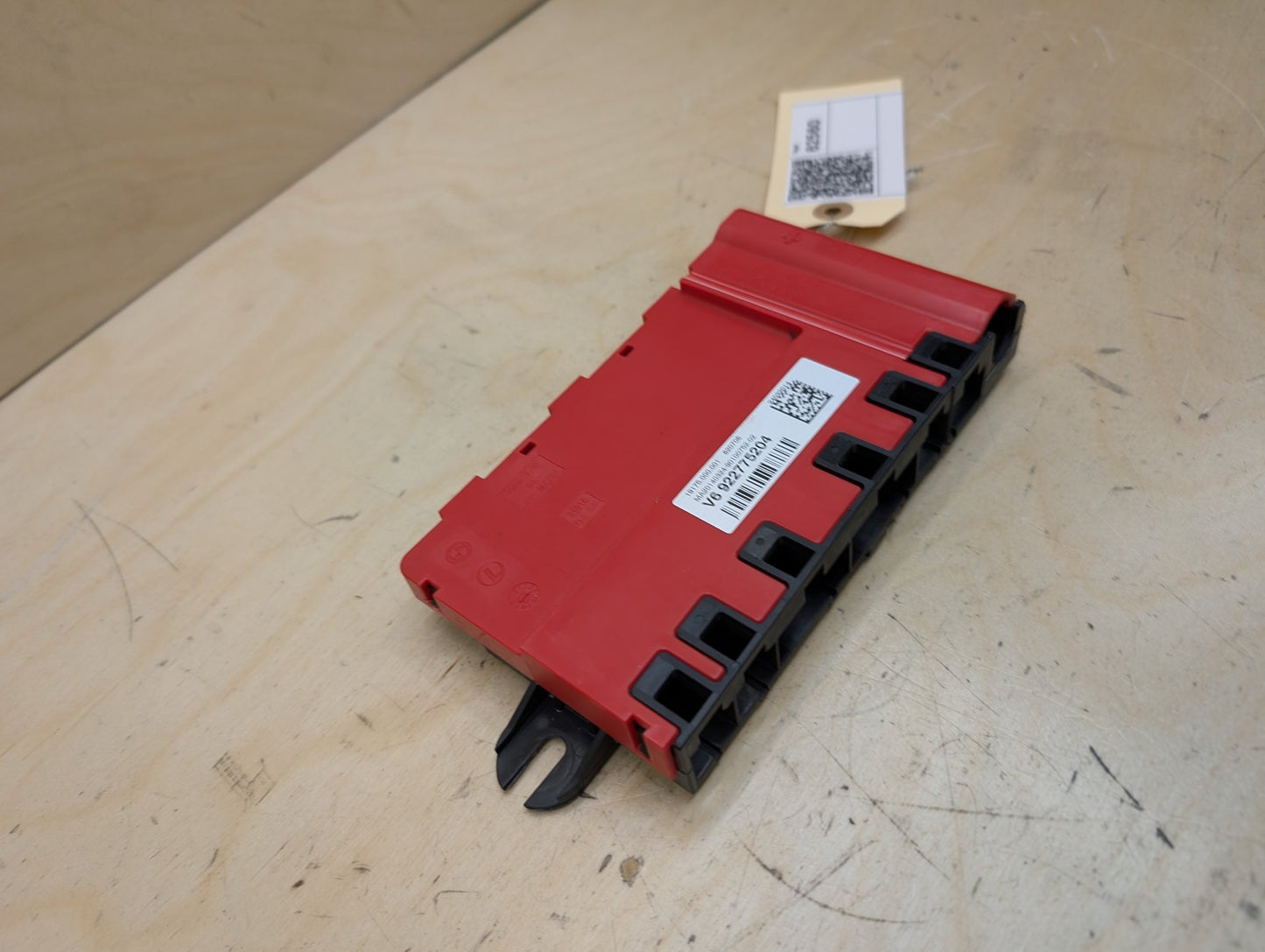 OEM BMW F22 F30 F32 F36 F80 F82 Positive Battery Distributor B+ Power Fuse Box