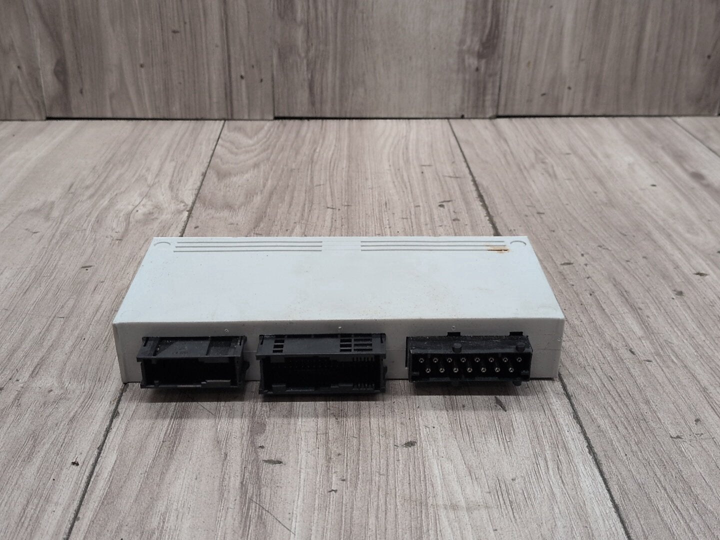 2004-2010 BMW X3 E83 BCM Body Control Module 9161931
