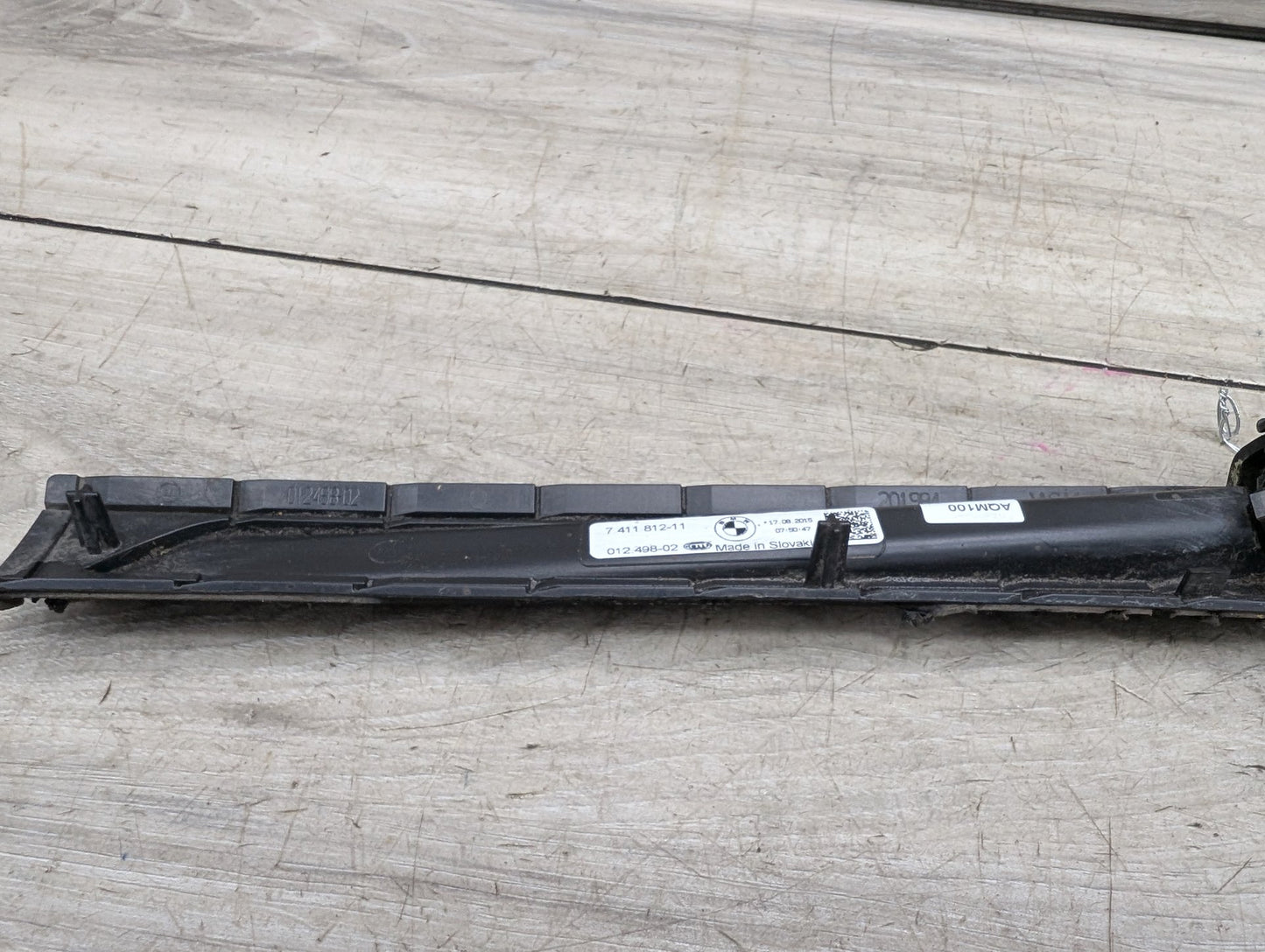 2016-2022 BMW 750Li G12 Right Passenger Side Skirt Rocker Panel Carpet Light Module 7370180