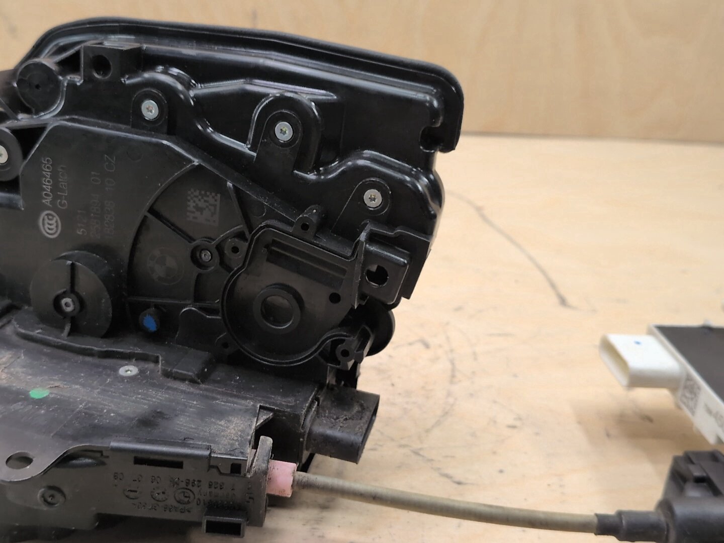 2016-2022 BMW 750i G12 Front Right Passenger Door Latch Lock Actuator w/ Soft Close 2581894