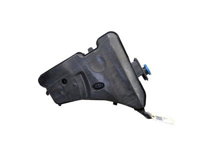 OEM BMW G12 G30 540 M550 750 M760 Windshield Wiper Washer Reservoir Tank Pump